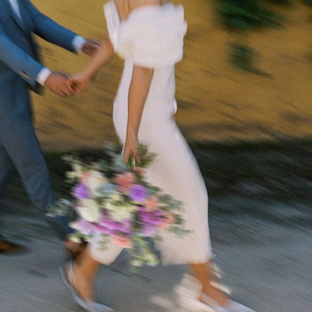 Viva la Novia - Ramo de flores y regalos para los novios - Image 3