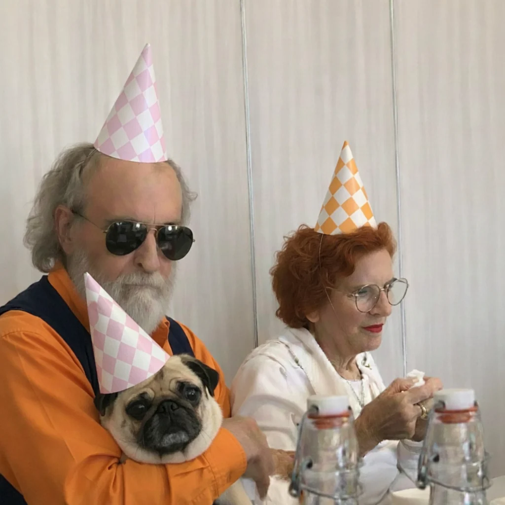 Feliz Cumple - Ramo de flores y kit de cumpleaños - Image 7